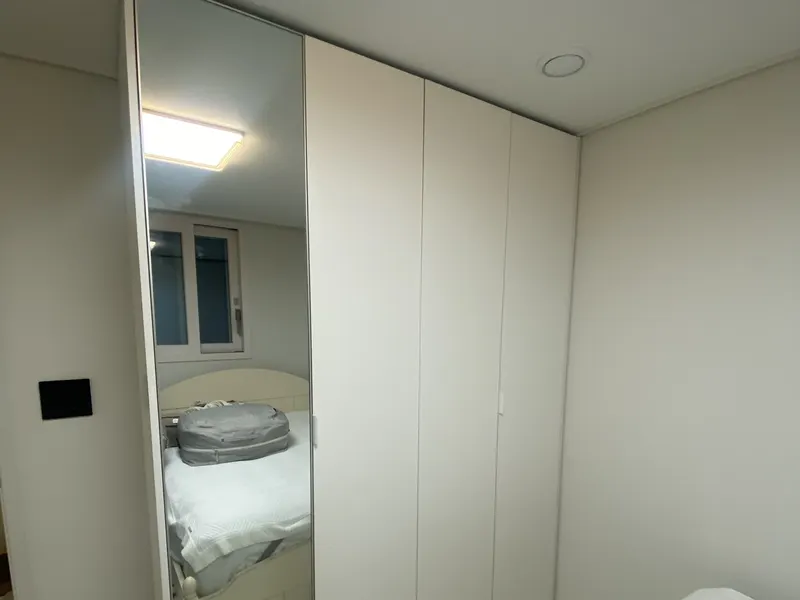 노후 붙박이장 문짝 전체 교체 시공 후